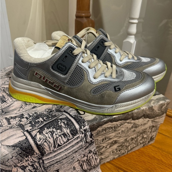 Gucci men’s ultra pace. Gucci Size 8.5. US size 9.  New with tags. - Picture 3 of 7